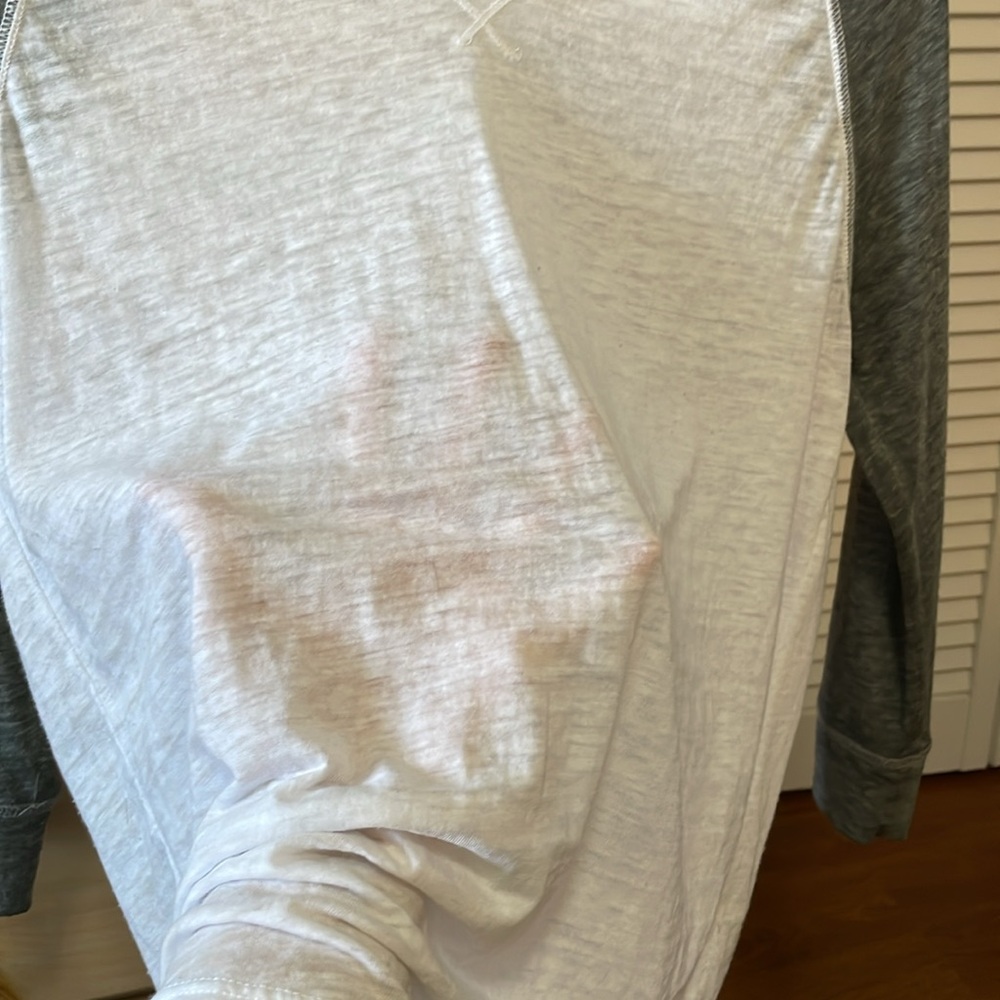 American Eagle Women’s 3/4 Length Sleeve Baseball Tee - Picture 4 of 5